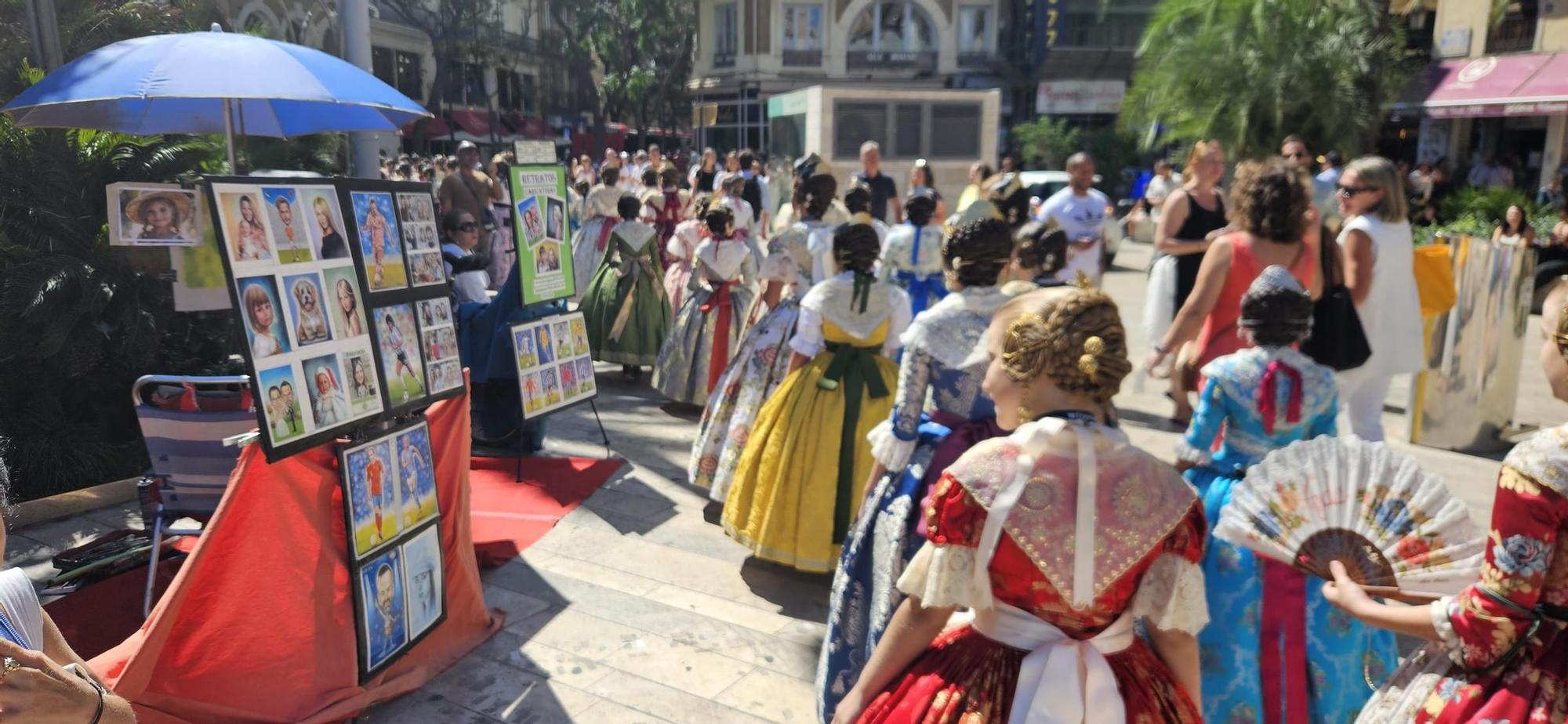 El centro de València recibe a las candidatas a Fallera Mayor Infantil 2025