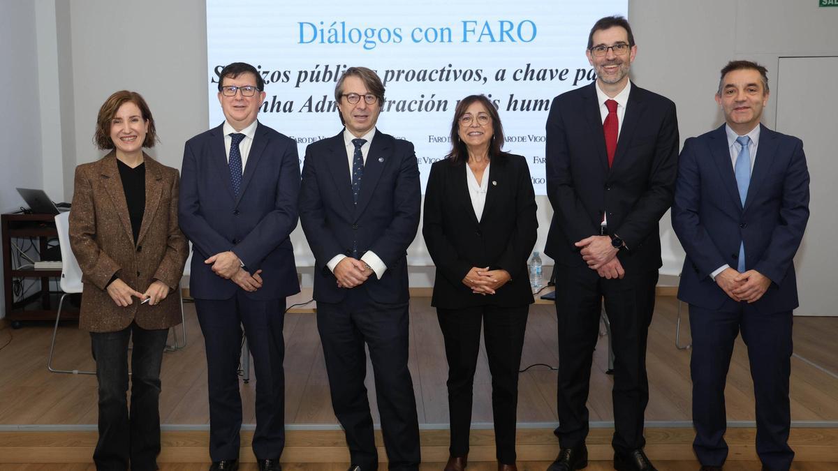 Irene Bascoy, José María Barreiro, Miguel Corgos, Pilar Otero, Julián Cerviño y Benigno Rosón. / Alba Villar