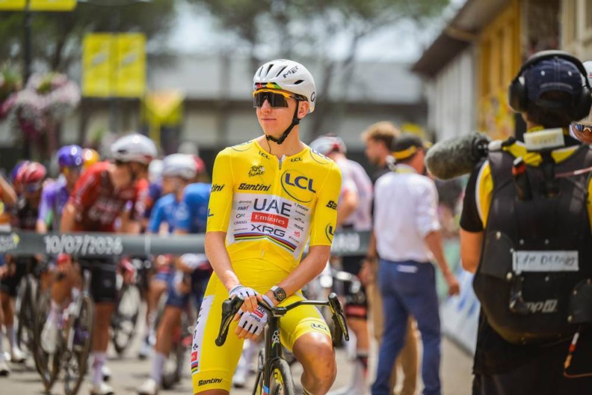 Pogacar, a punto de tomar la salida en la séptima etapa del Tour.