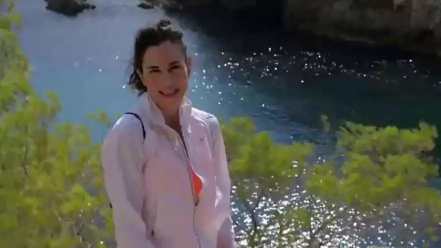 Neue Mallorca-Werbung: Julia auf Ibiza