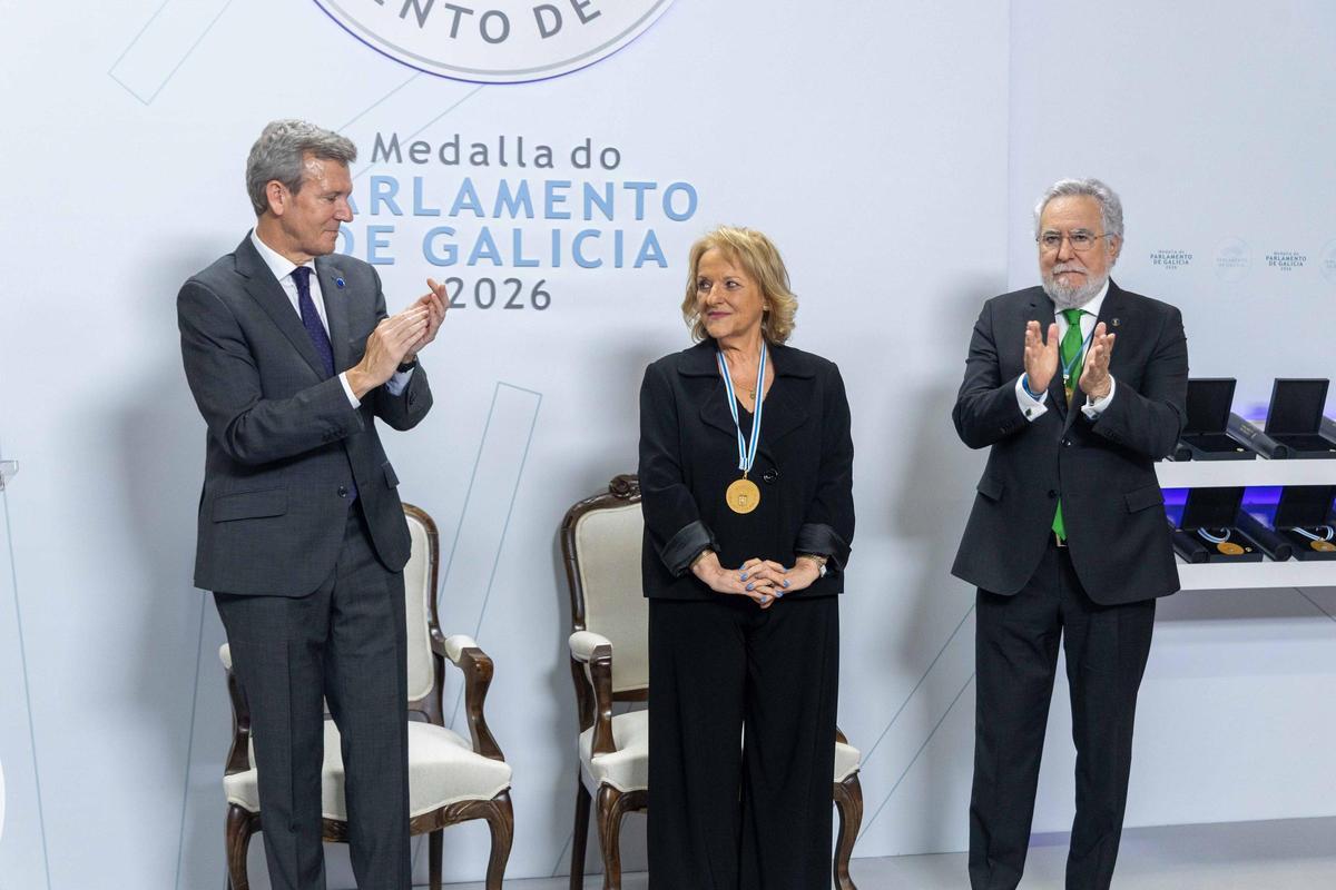 El Parlamento de Galicia reconoce el trabajo de las mujeres que lucharon por la igualdad El Parlamento de Galicia reconoce el trabajo de las mujeres que lucharon por la igualdad