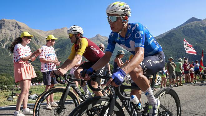 Einer Rubio abandona el Tour tras un fuerte accidente en Alpe d'Huez
