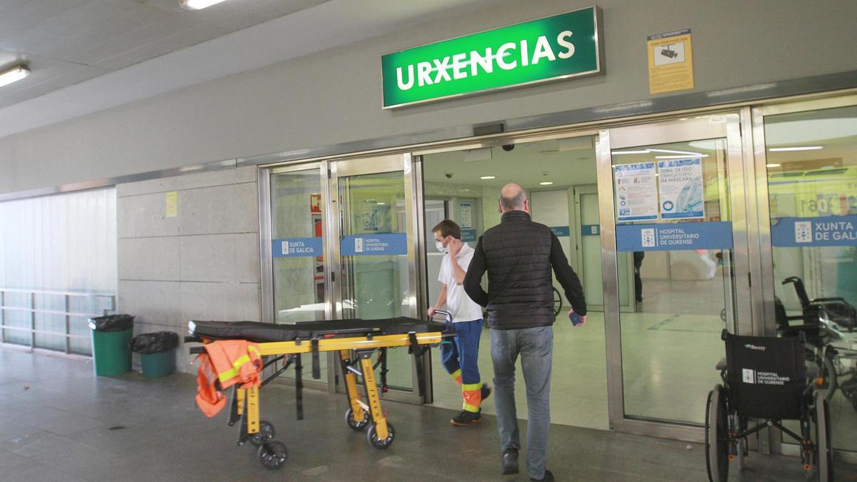 Buscan médicos para las Urgencias del hospital de Ourense, bajo mínimos: trabajar en el CHUO puntúa el triple deste este jueves