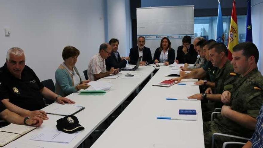 Reunión en la delegación territorial de la Xunta en Pontevedra. // FdV