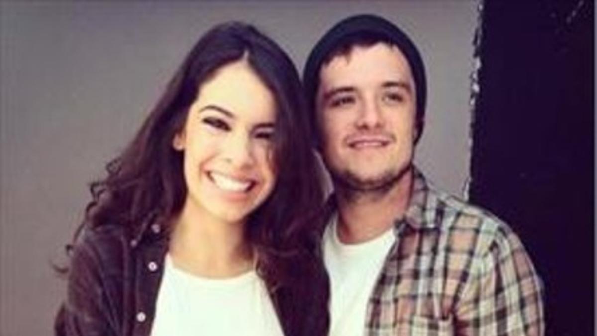 Claudia Traisac y Josh Hutcherson, una relación que supera las distancias.