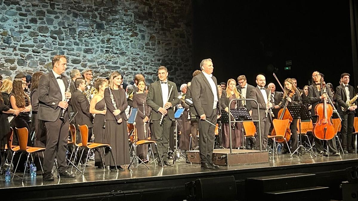 Vídeo | El Redoble suena en el homenaje a Antonio Luis Suárez en Cáceres