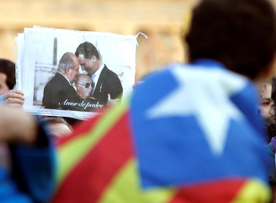 Protesta per la presència del Rei a BCN