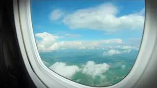 Por qué las ventanas de los aviones ya no son cuadradas