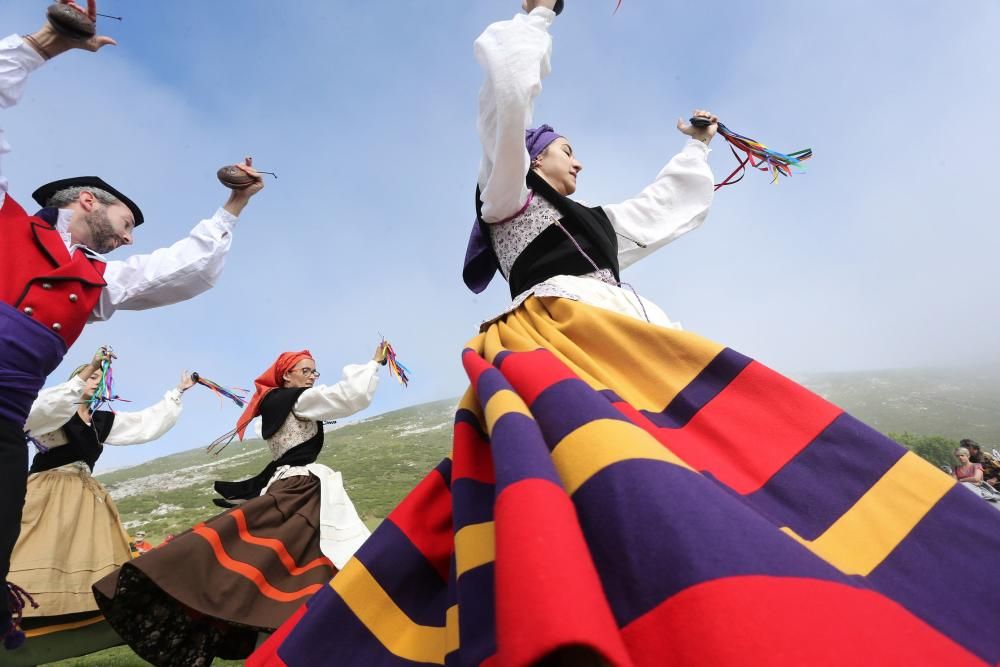 Fiesta del Pastor en el lago Enol