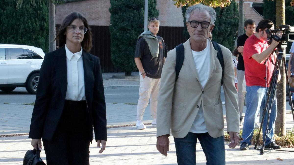 Comença el judici al professor de bateria de Quart que s'enfronta a 48 anys  de presó per abusar de cinc alumnes - Diari de Girona