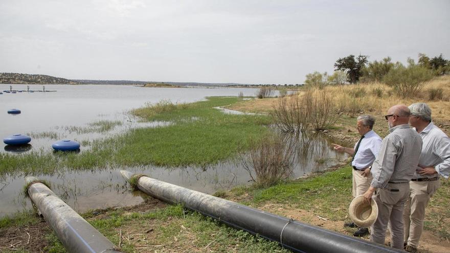 Salvador Fuentes vislumbra la vía contenciosa ante la negativa de la CHG a autorizar la conexión de La Colada