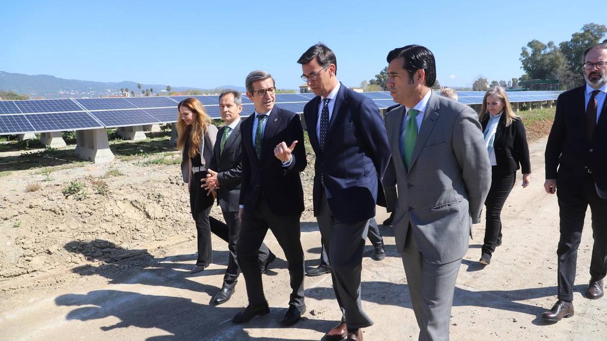 Visita de Jorge Paradela a las instalaciones de Cunext.