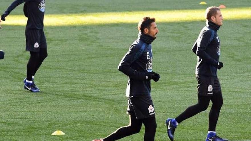 Mosquera, Borges y Álex, durante un entrenamiento con el Deportivo.