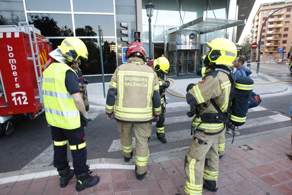 Incendio en un hotel de la Alameda en Valencia