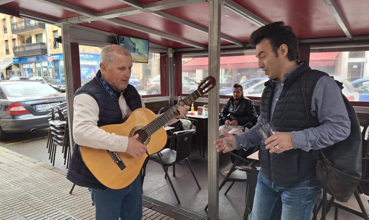 Villaviciosa canta en el chigre