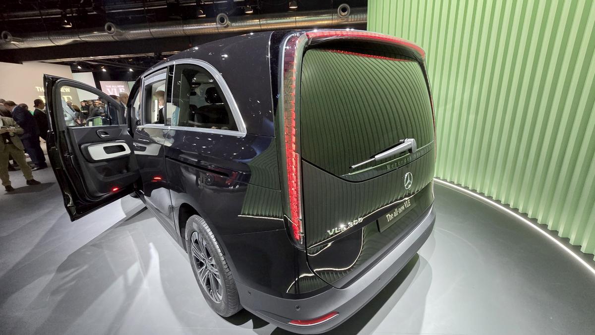 Mercedes-Benz VLE: El primer “salón sobre ruedas”