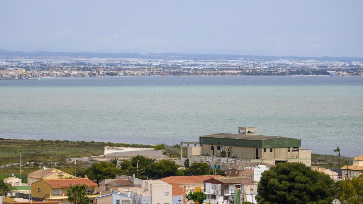 Mancha blanca del Mar Menor, fotografiada desde El Carmolí.