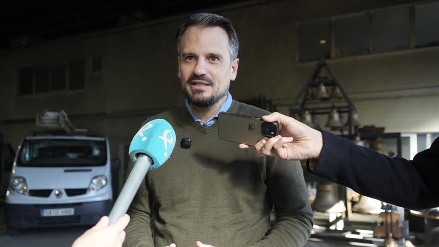 Abel Bautista en su visita a Montehermoso este jueves.