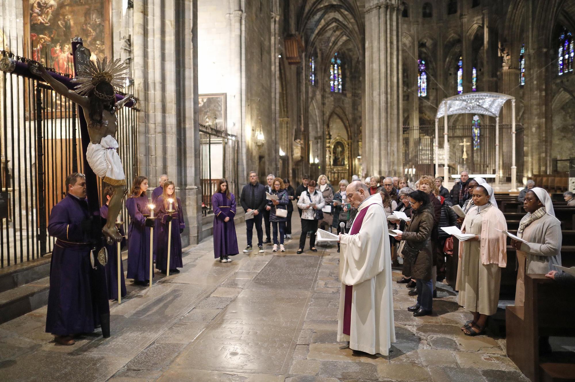 Celebració del Viacrucis a la Catedral de Girona
