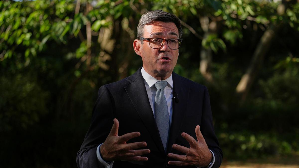 Archivo - El primer ministro británico, Andy Burnham