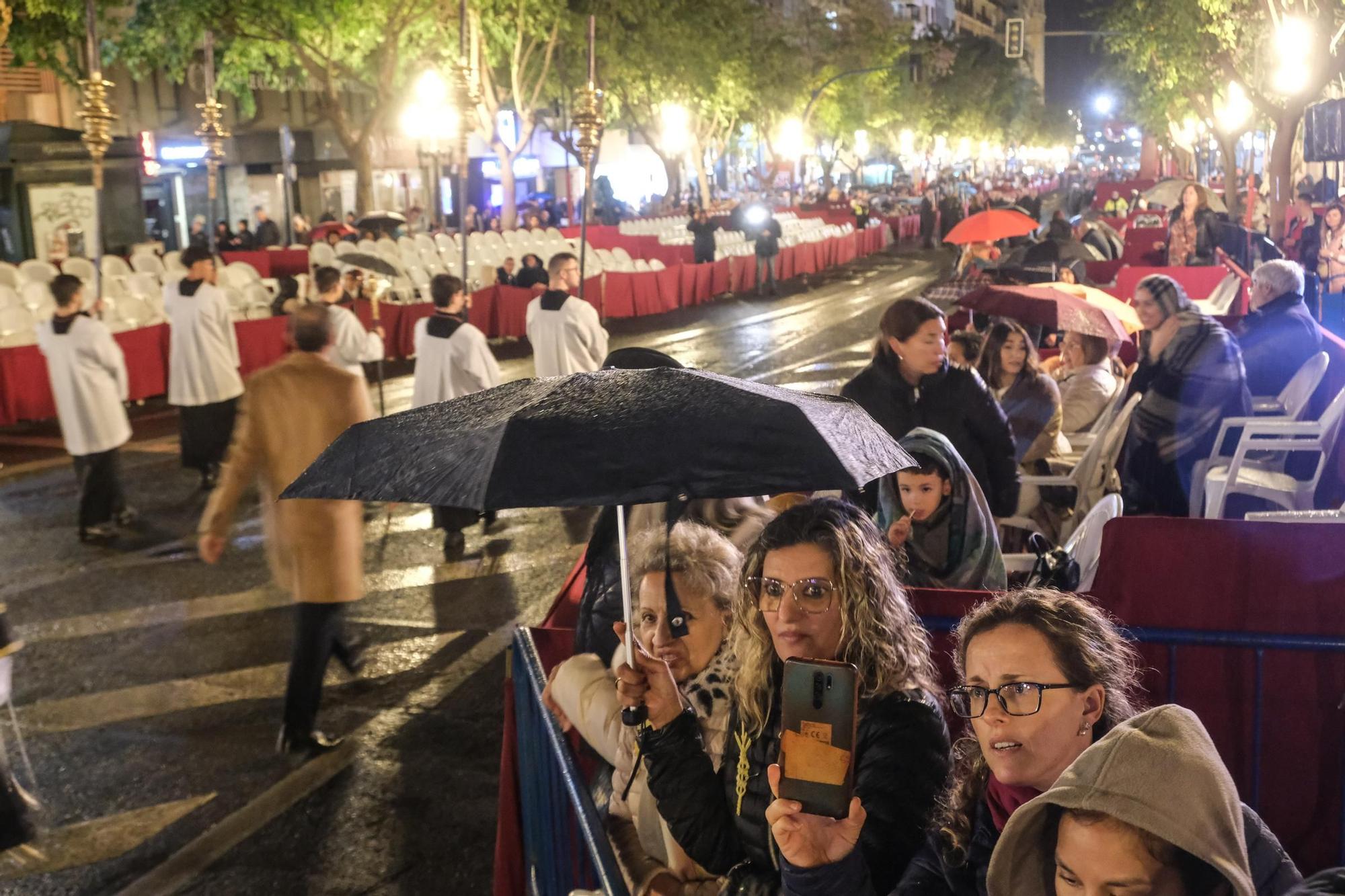 Así han sido las procesiones de la tarde de Domingo de Ramos en Alicante