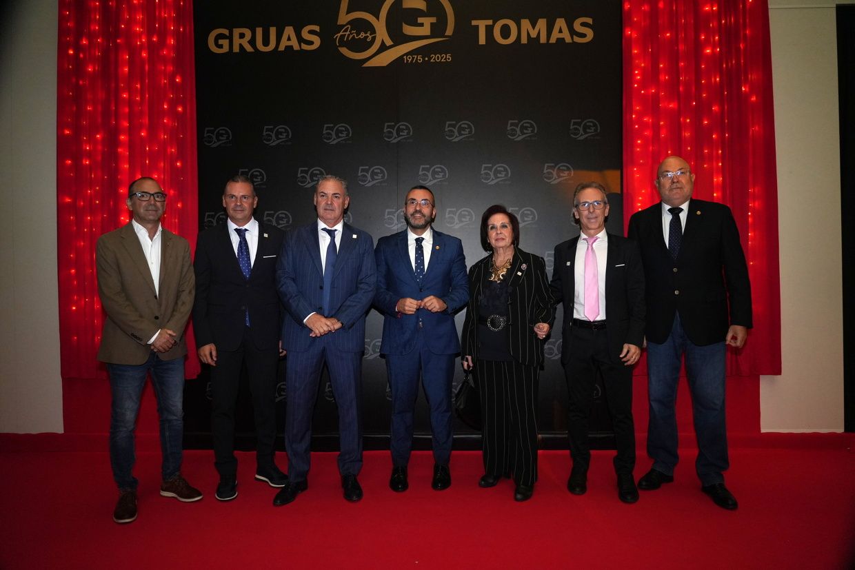 Galería de fotos de la gala del 50º aniversario de Grúas Tomás en Vila-real