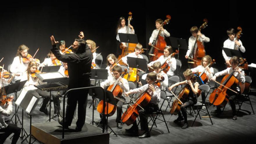 Orquesta de Niños de la OSG, en el Ágora.