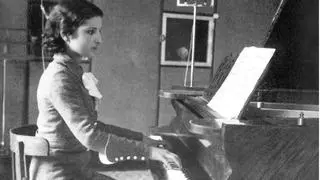 Les festes de Pego reten reconeixement i donatge a la gran compositora alcoiana Pilar Mompó Aracil