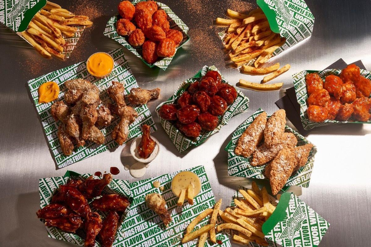 Bodegón de productos de Wingstop, en una imagen de archivo