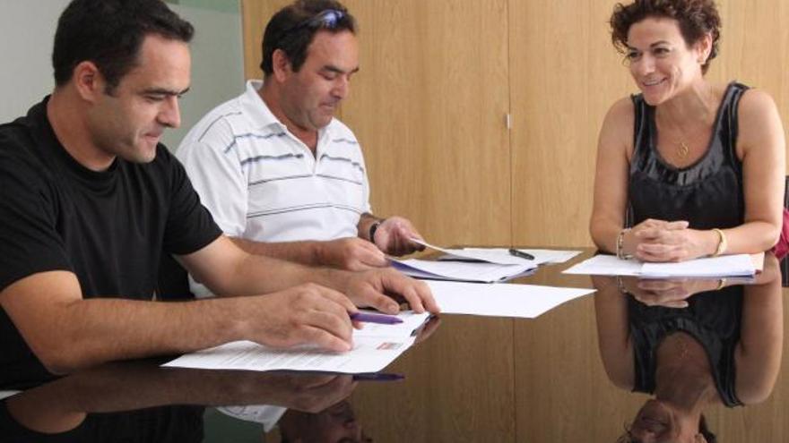 Un momento de la reunión del equipo directivo del Consejo de Alcaldes en dependencias de la Diputación.