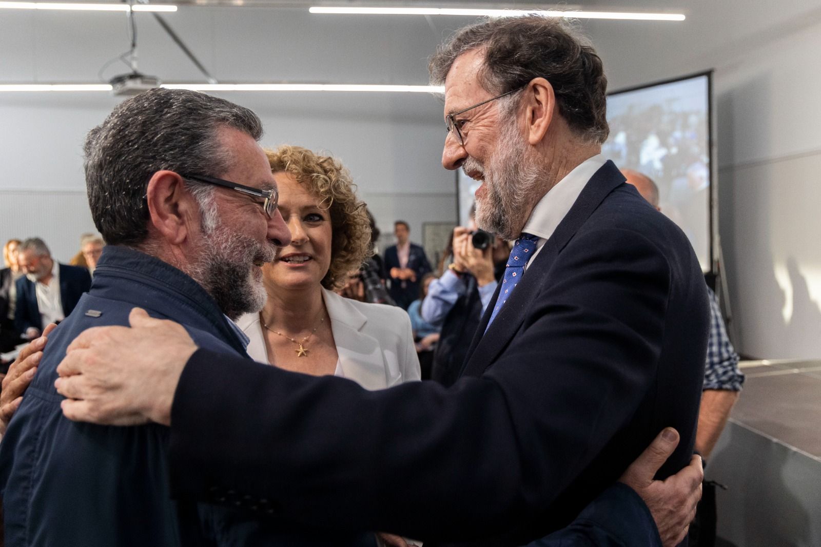 Rajoy apadrina el acto de la candidata por el Partido Popular en Torrent, Amparo Folgado