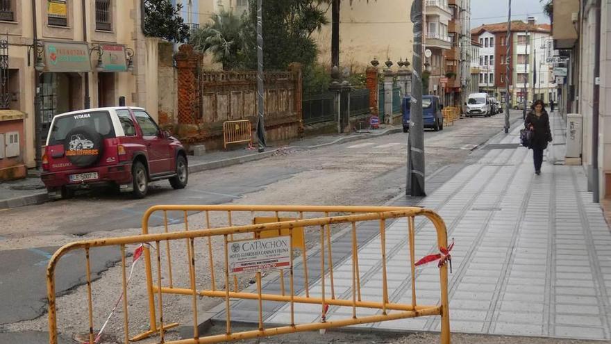 Ultiman las obras en la calle Pidal de Llanes