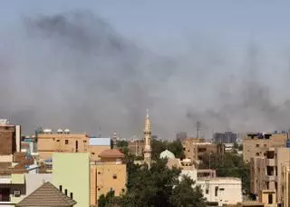 Fuertes combates y bombardeos en el primer día de la tregua en Sudán