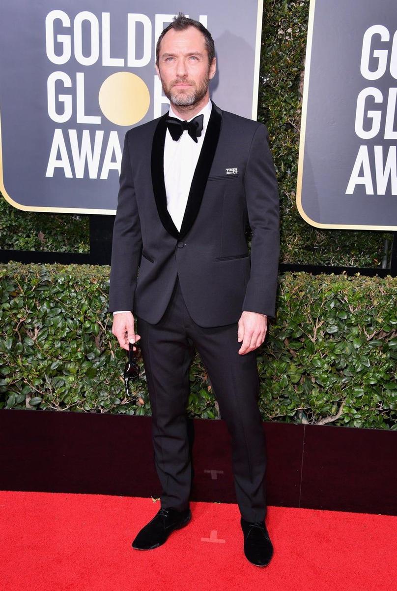 Jude Law en la alfombra roja de los Golden Globes 2018