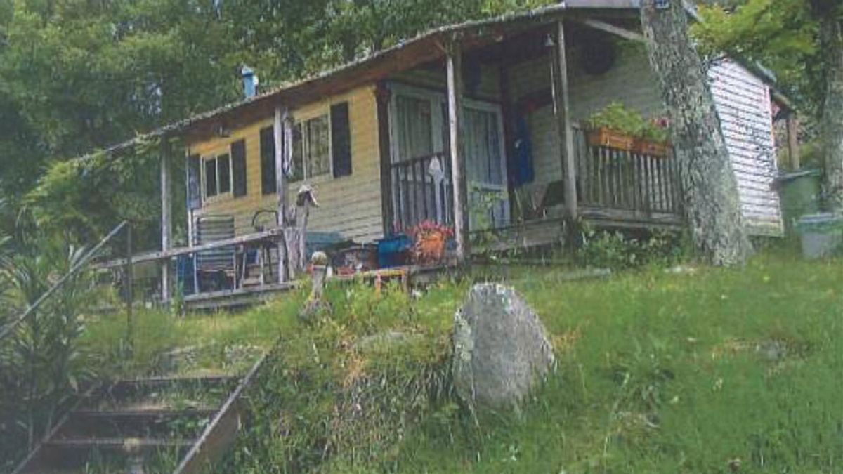 Casa prefabricada demolida en Vilaboa