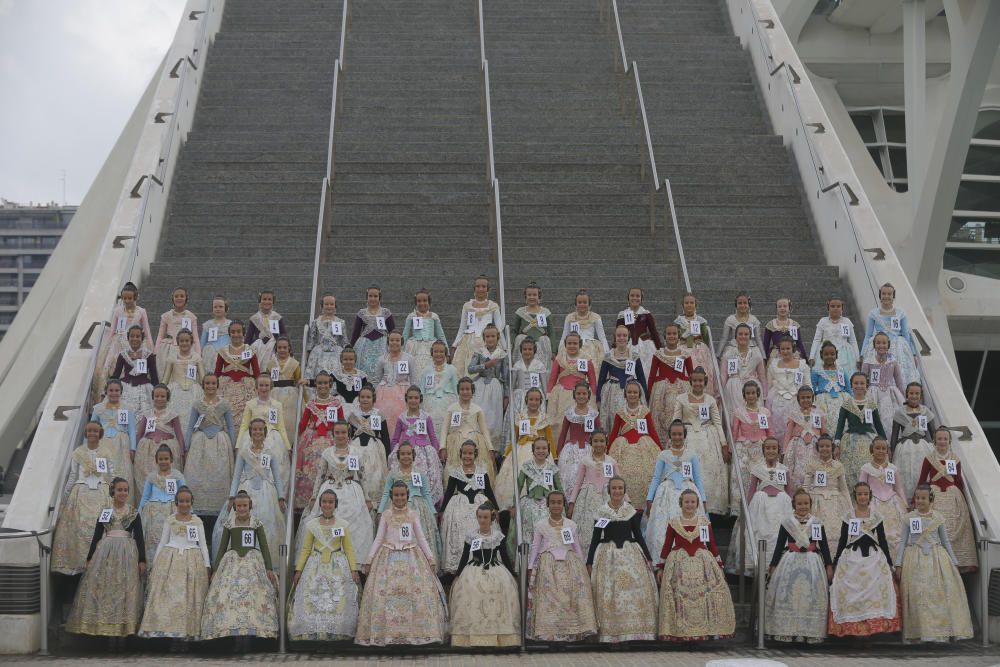 Las candidatas a Fallera Mayor Infantil visitan el Museo Príncipe Felipe