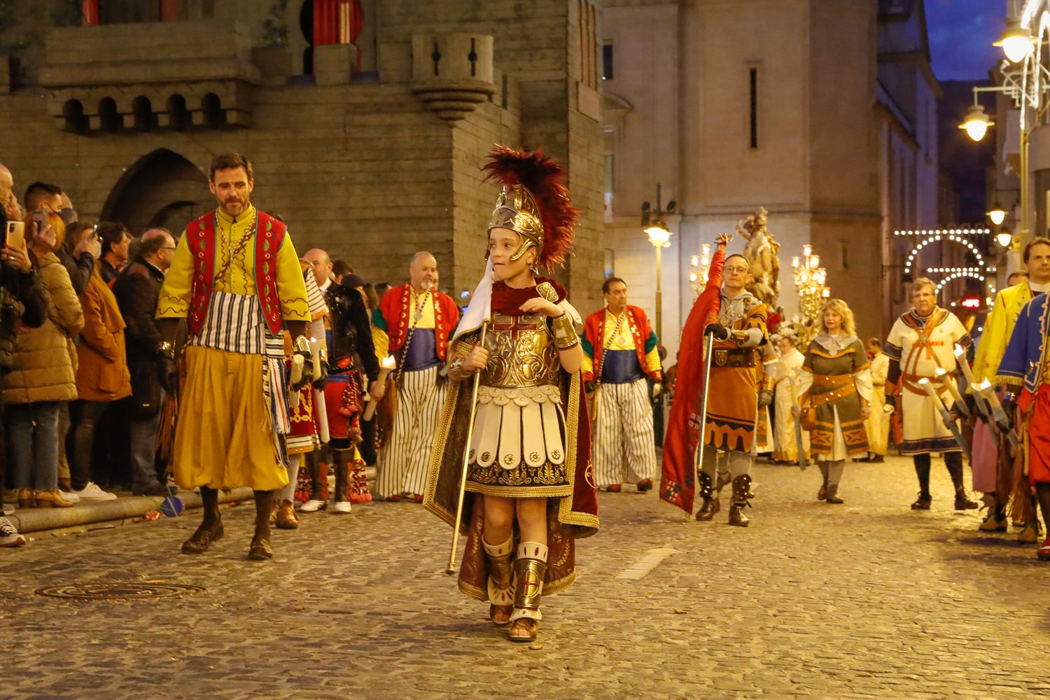 Alcoy rinde culto a su patrón