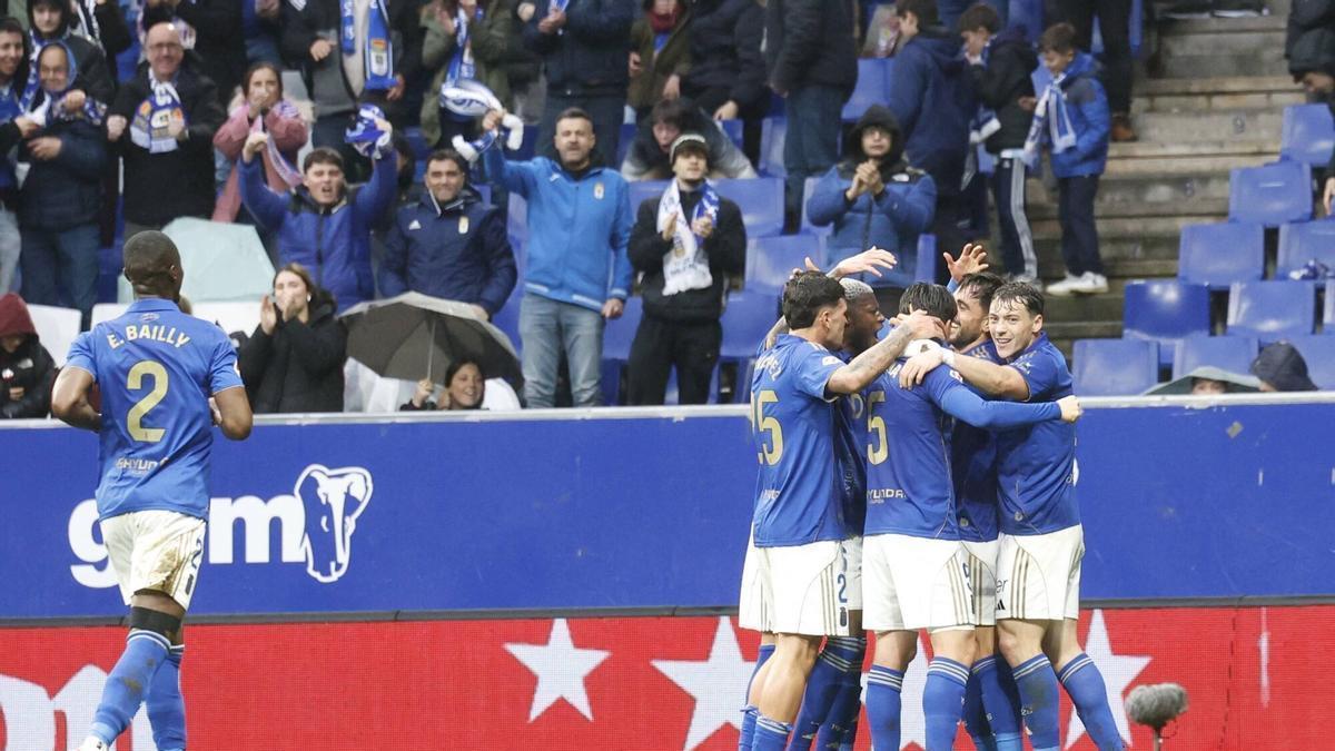 EN IMÁGENES: Así ha sido el duelo entre el Real Oviedo y el Valencia en el Tartiere
