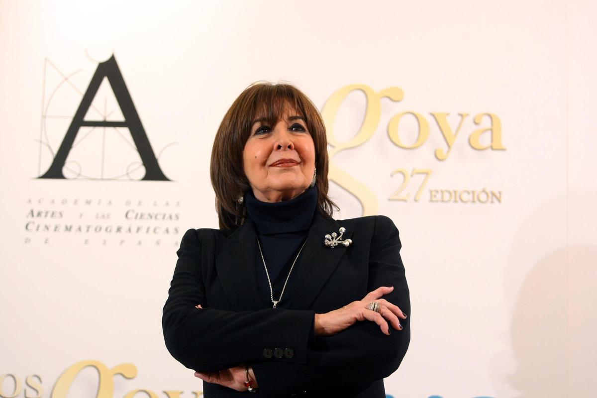 Concha Velasco, retratada por David Castro en la gala de los Goya, en 2013