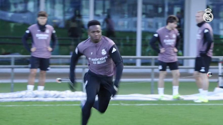 El Real Madrid continúa con su preparación para medirse el domingo al Valencia en Mestalla