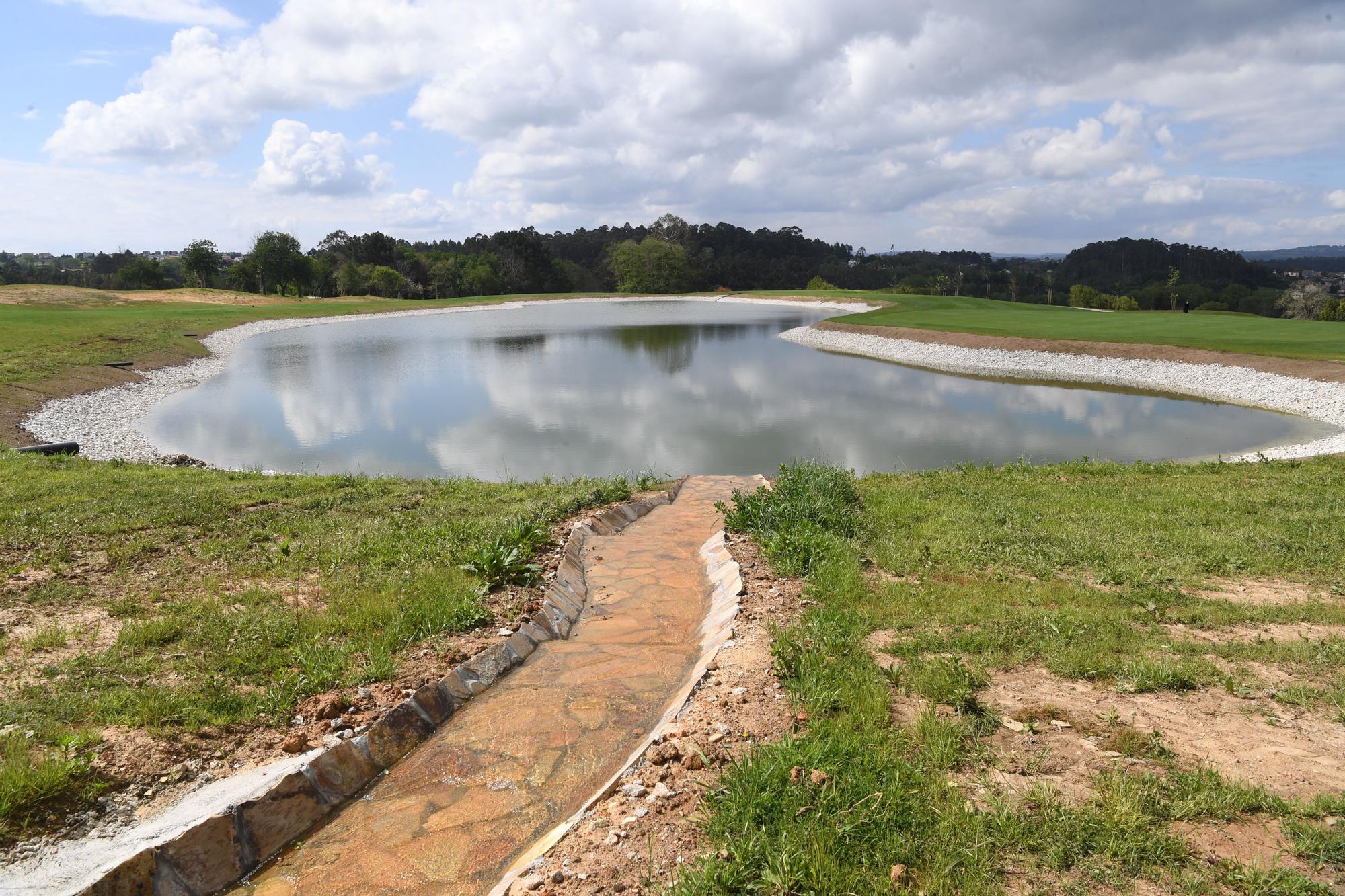 Golf Xaz, primer campo de golf de Galicia que recicla aguas residuales
