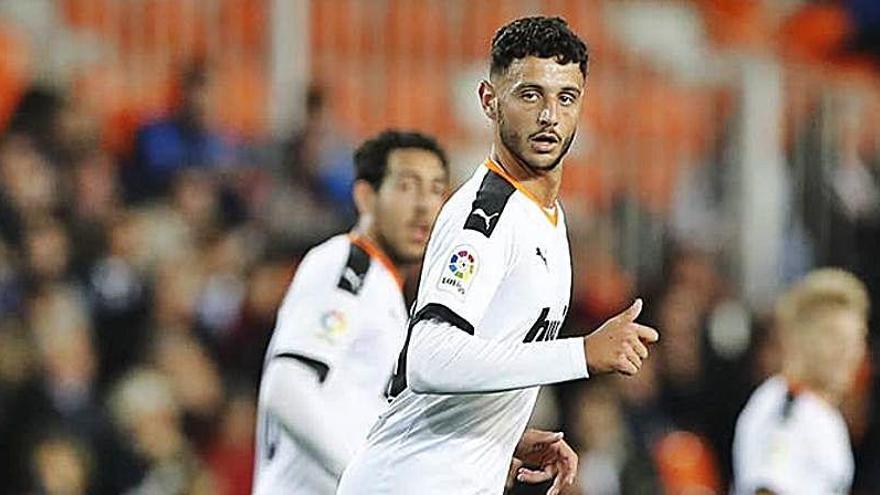 El Valencia CF &#039;ficha&#039; a Esquerdo