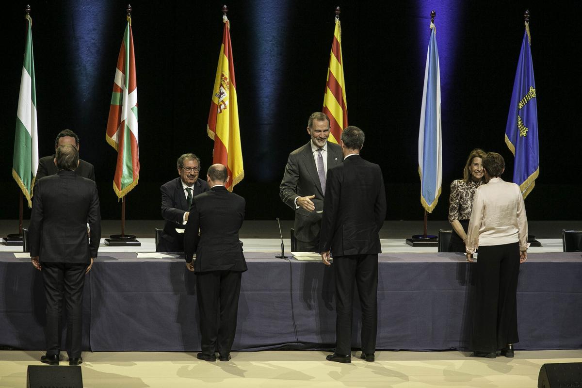 El rey Felipe VI preside en Barcelona la entrega de despachos a los nuevos jueces