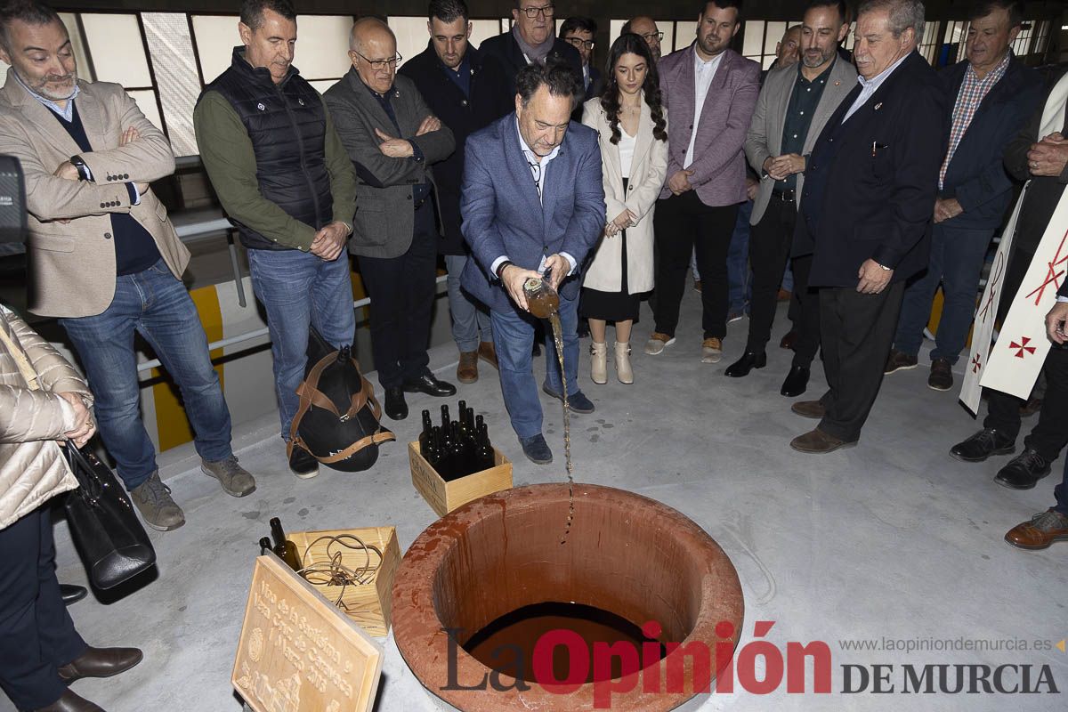 Todo preparado para la nueva añada del vino de la Cruz de Caravaca