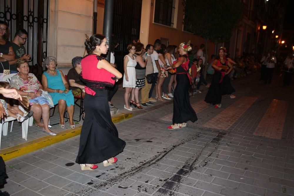 Los Moros y Cristianos de Jumilla cumplen treinta años con un espectacular desfile