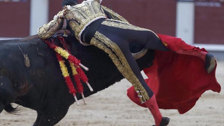 Triunfo con sangre de Talavante