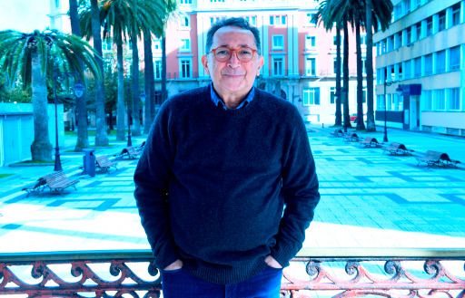 Francisco Suniaga, en los jardines de Méndez Núñez de A Coruña