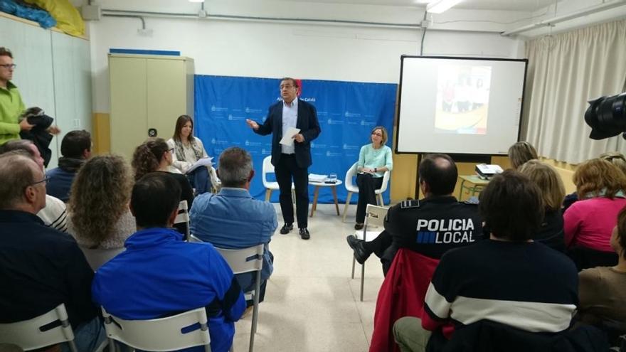 El alcalde, en la reunión de rendición de cuentas de Santa Ponça.