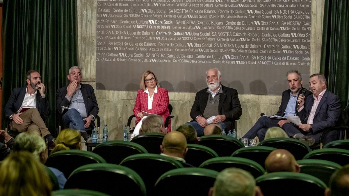 Un momento del coloquio celebrado ayer en la Fundació Sa Nostra.