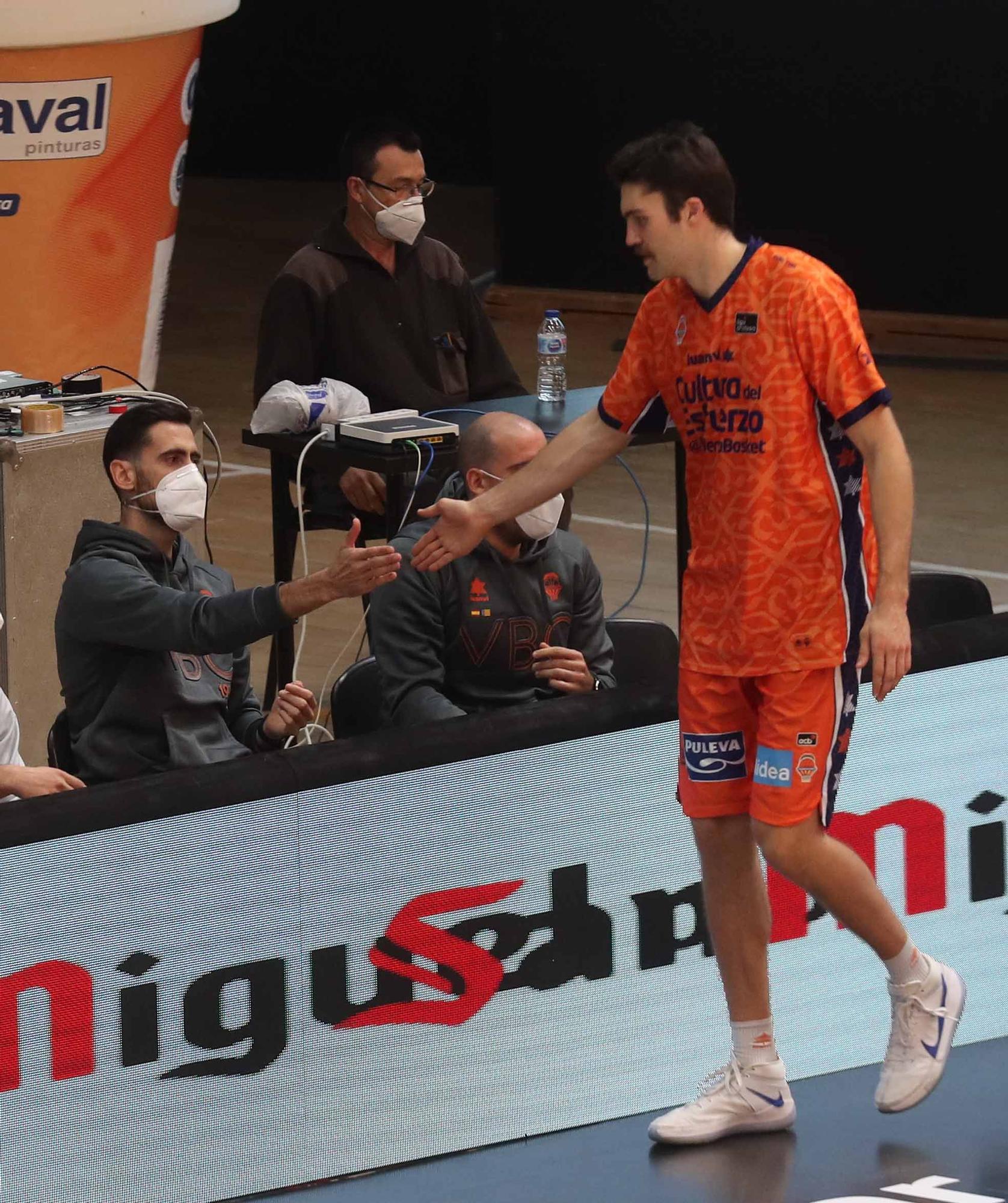 Valencia Basket - Iberostar Tenerife (89-95)